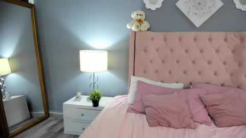 Nashly Fontana online show from 02/10/26, 03:05