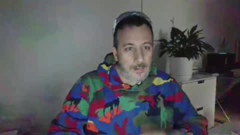 nassobout online show from 10/25/25, 10:26