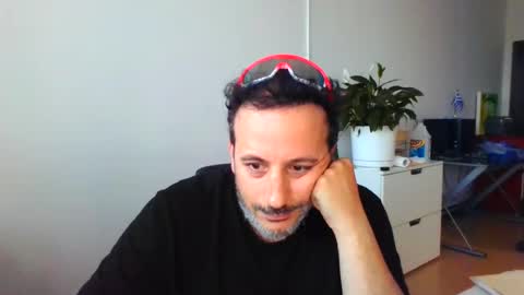 Snapshot of nassobout chatting on 07/06/26, 10:12 nassobout online show from 07/06/26, 10:12