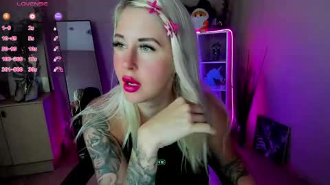 Snapshot of nastasya_cute chatting on 06/08/26, 01:28 Nastya online show from 06/08/26, 01:28
