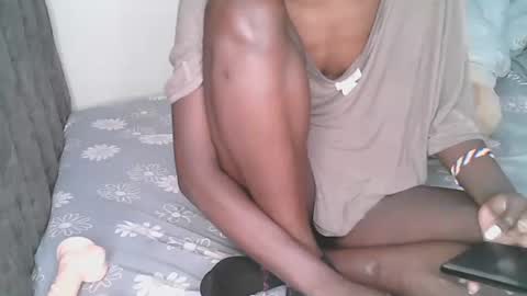 Snapshot of nasti_petite chatting on 11/13/25, 01:43 nasti_petite online show from 11/13/25, 01:43