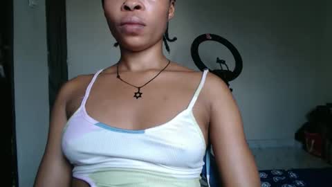 bella online show from 11/30/25, 09:46