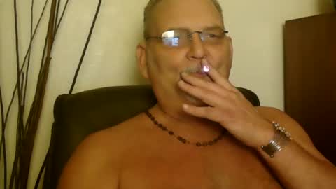 Snapshot of nastydaddyfatcock8 chatting on 12/20/24, 04:53 Daddy online show from 12/20/24, 04:53