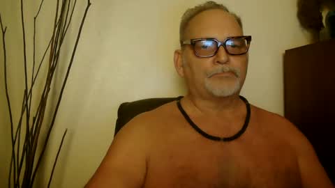 Snapshot of nastydaddyfatcock8 chatting on 12/30/24, 04:20 Daddy online show from 12/30/24, 04:20