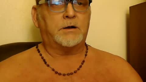 Snapshot of nastydaddyfatcock8 chatting on 02/11/25, 06:30 Daddy online show from 02/11/25, 06:30