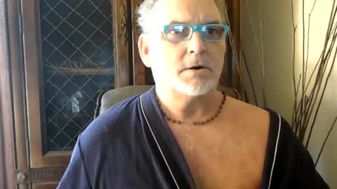 Snapshot of nastydaddyfatcock8 chatting on 03/08/25, 03:45 Daddy online show from 03/08/25, 03:45