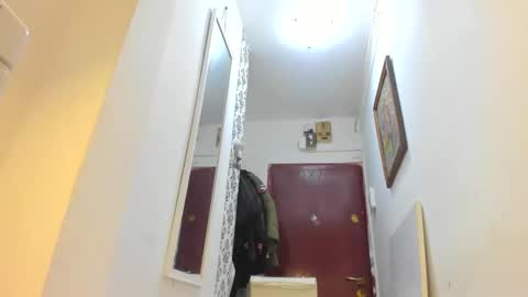 CATHERINE online show from 02/10/26, 09:13