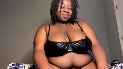 Snapshot of nastygal1999 chatting on 12/08/24, 05:07 nastygal1999 online show from 12/08/24, 05:07