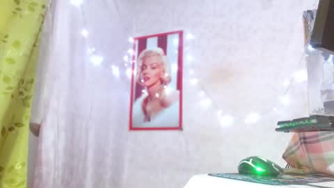 Snapshot of nat_ardient chatting on 05/15/26, 05:20 Nat ardent online show from 05/15/26, 05:20
