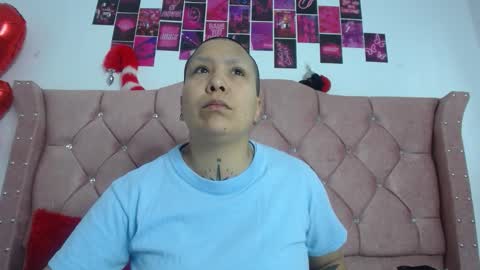 nat_evans8 online show from 03/18/26, 03:09