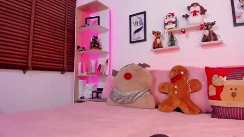 nata_villalobos online show from 12/18/25, 02:06