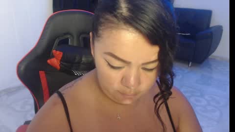 Nata Ramirez online show from 02/25/25, 09:42