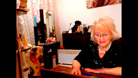 natali online show from 02/18/25, 09:20