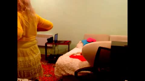 natali online show from 09/20/25, 05:14