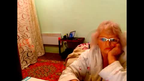 natali online show from 11/12/25, 02:50