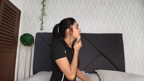 Naty  online show from 09/16/25, 12:06