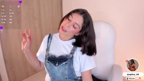 Snapshot of natalia_andrea_2804 chatting on 01/10/26, 10:36 natalia andrea online show from 01/10/26, 10:36