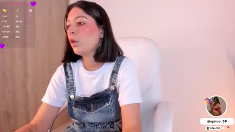 Snapshot of natalia_andrea_2804 chatting on 01/12/26, 11:54 natalia andrea online show from 01/12/26, 11:54