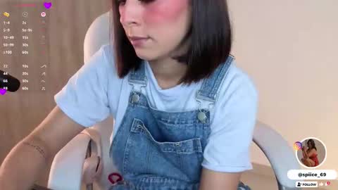 Snapshot of natalia_andrea_2804 chatting on 01/15/26, 10:13 natalia andrea online show from 01/15/26, 10:13