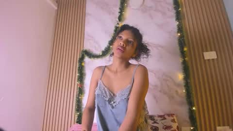 Natalia online show from 12/21/25, 07:37