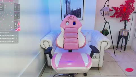 Natalia.  online show from 04/16/26, 08:04