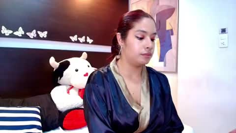 Snapshot of natalia_cartier chatting on 06/11/26, 12:32 Natalia. online show from 06/11/26, 12:32