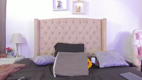 Snapshot of natalia_collinslim chatting on 01/25/25, 03:19 Natalia online show from 01/25/25, 03:19