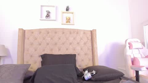 Snapshot of natalia_collinslim chatting on 02/08/25, 03:41 Natalia online show from 02/08/25, 03:41