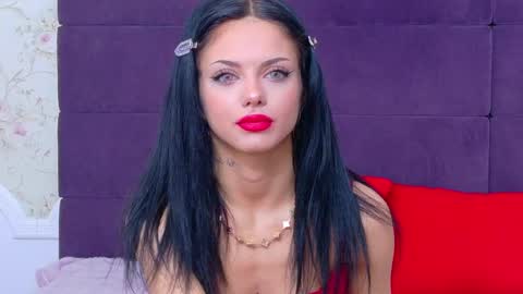 nataliacroft online show from 05/21/26, 12:45