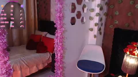 Snapshot of nataliaroushh chatting on 04/23/26, 02:08 Natalia Roush online show from 04/23/26, 02:08