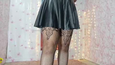 nataliavela online show from 11/03/25, 12:57