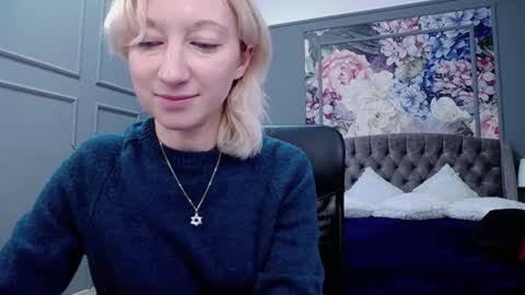 Natalie online show from 12/22/24, 07:11