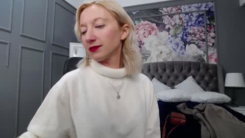 Natalie online show from 12/24/24, 07:39