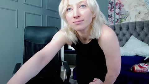 Natalie online show from 12/31/24, 08:15
