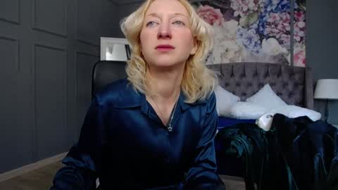 Natalie online show from 01/24/25, 07:08