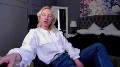 Natalie online show from 02/27/25, 11:10