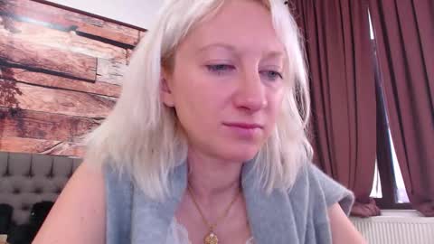 Natalie online show from 11/09/25, 10:46