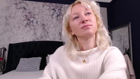 Natalie online show from 12/21/25, 06:09