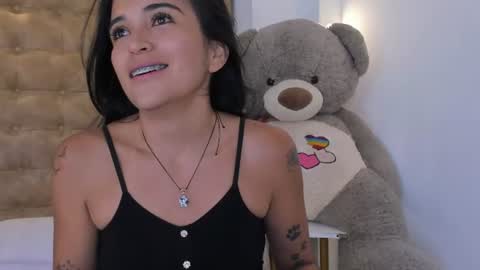 Snapshot of natalie_garciia chatting on 07/14/26, 07:30 online show from 07/14/26, 07:30