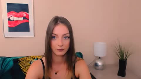Snapshot of natalie_live chatting on 05/27/26, 06:32 NatalieSexy online show from 05/27/26, 06:32