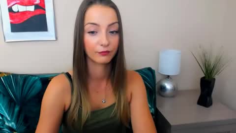 Snapshot of natalie_live chatting on 07/07/26, 07:34 NatalieSexy online show from 07/07/26, 07:34