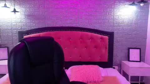 natalie  online show from 09/20/25, 03:07