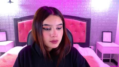 natalie  online show from 09/22/25, 02:57