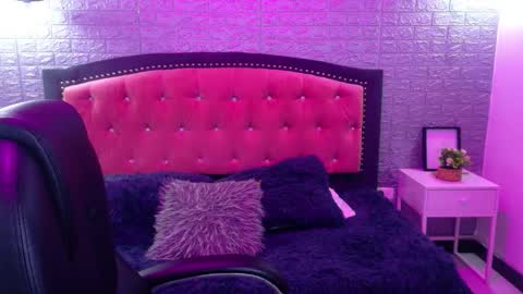 natalie  online show from 10/22/25, 02:56