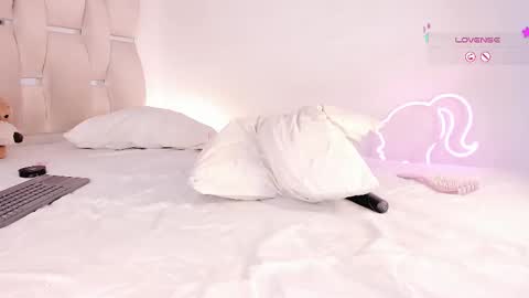  Natalie   online show from 03/05/25, 12:22