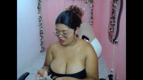 natalie_tits1 online show from 10/23/25, 06:50