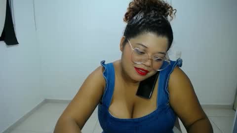 natalielabellex1 online show from 02/14/26, 12:29