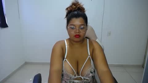 natalielabellex1 online show from 02/21/26, 06:09