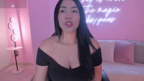 Natalie Lewis online show from 04/21/26, 12:00