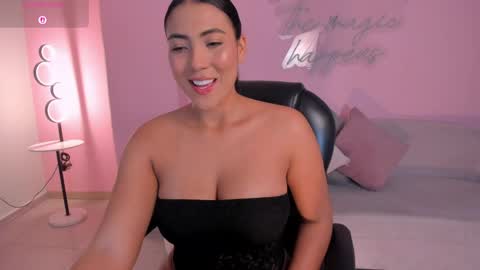 Snapshot of natalielewis_ chatting on 04/23/26, 12:29 Natalie Lewis online show from 04/23/26, 12:29